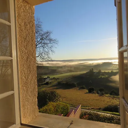 Des Remparts Bed & Breakfast *