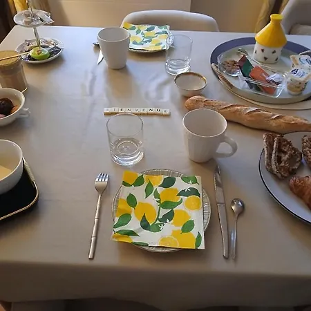 Oda ve Kahvaltı Des Remparts Lautrec